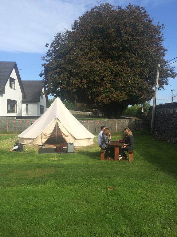 Cong Glamping Hotel Bagian luar foto