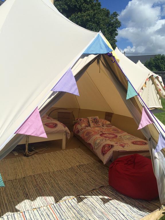 Cong Glamping Hotel Bagian luar foto