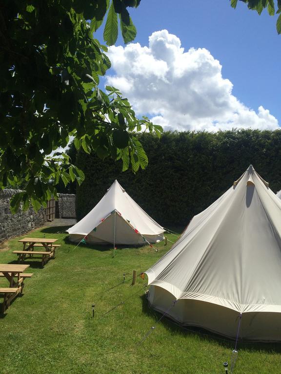 Cong Glamping Hotel Bagian luar foto